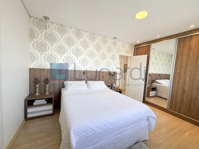 Foto Apartamento com 3 Suítes