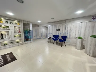 Foto Apartamento com 2 Dormitórios