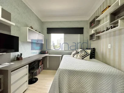 Foto Apartamento com 3 Dormitórios