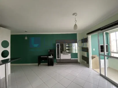 Apartamento com 3 Dormitórios