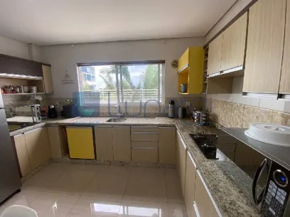 Foto Apartamento com 3 Dormitórios