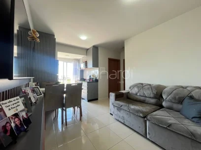 Foto Apartamento com 2 Dormitórios