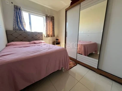 Foto Apartamento com 2 Dormitórios