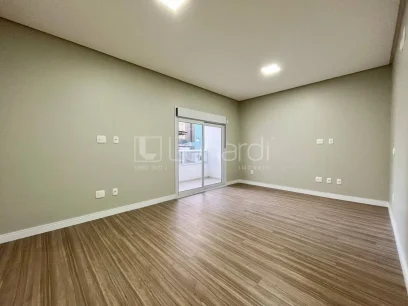 Foto Apartamento com 3 Dormitórios