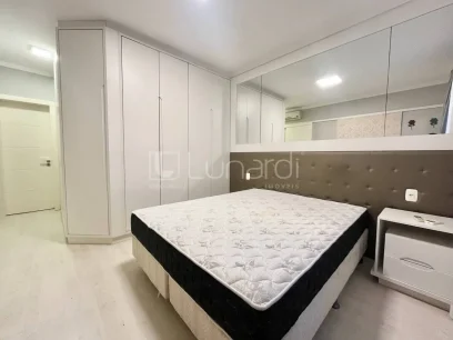 Foto Apartamento com 2 Dormitórios