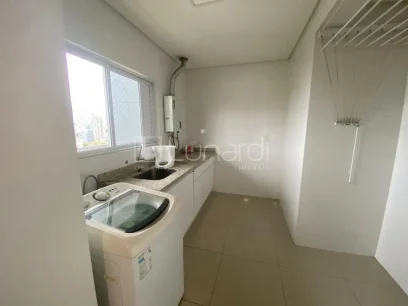 Foto Apartamento com 3 Suítes