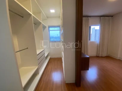 Foto Apartamento com 3 Suítes