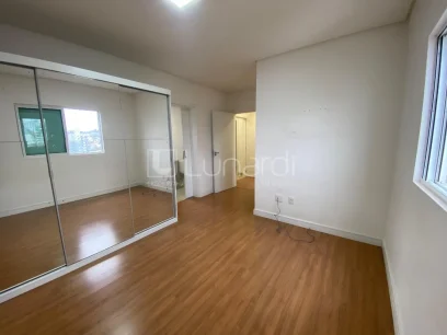 Foto Apartamento com 3 Suítes