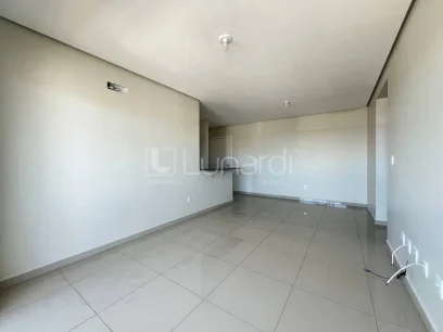 Foto Apartamento com 2 Dormitórios