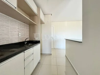 Foto Apartamento com 2 Dormitórios