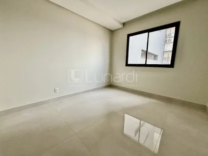 Foto Apartamento com 3 Dormitórios