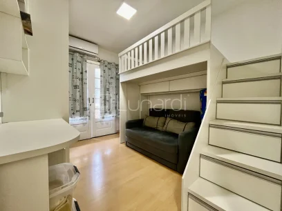 Foto Apartamento com 2 Dormitórios