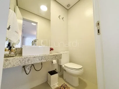 Foto Apartamento com 3 Suítes