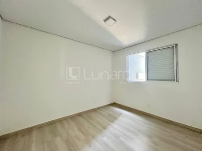 Foto Apartamento com 3 Dormitórios