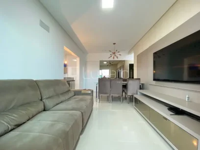 Foto Apartamento com 2 Suítes