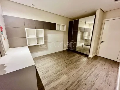 Foto Apartamento com 4 Dormitórios