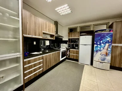 Foto Apartamento com 3 Dormitórios