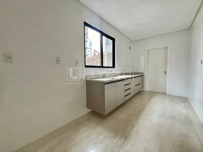 Foto Apartamento com 3 Suítes