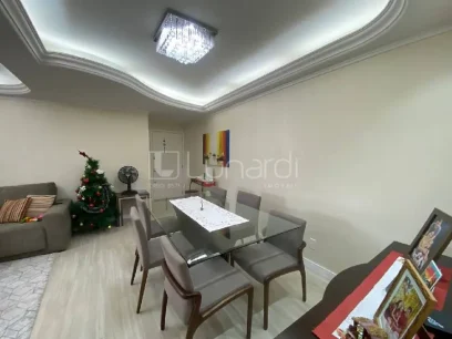 Foto Apartamento com 3 Dormitórios