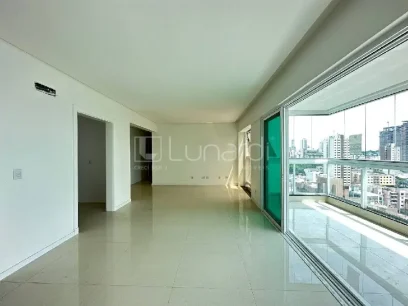 Foto Apartamento com 3 Suítes