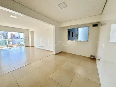 Foto Apartamento com 3 Dormitórios