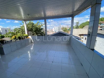 Foto Casa com 2 Dormitórios