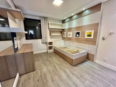 Foto Apartamento com 4 Dormitórios