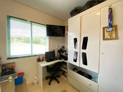 Foto Apartamento com 2 Dormitórios