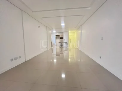 Apartamento com 3 Dormitórios