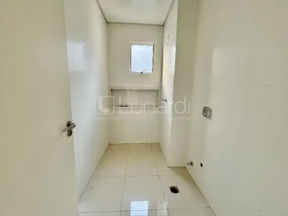 Foto Apartamento com 4 Dormitórios