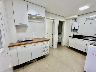 Foto Apartamento com 3 Dormitórios