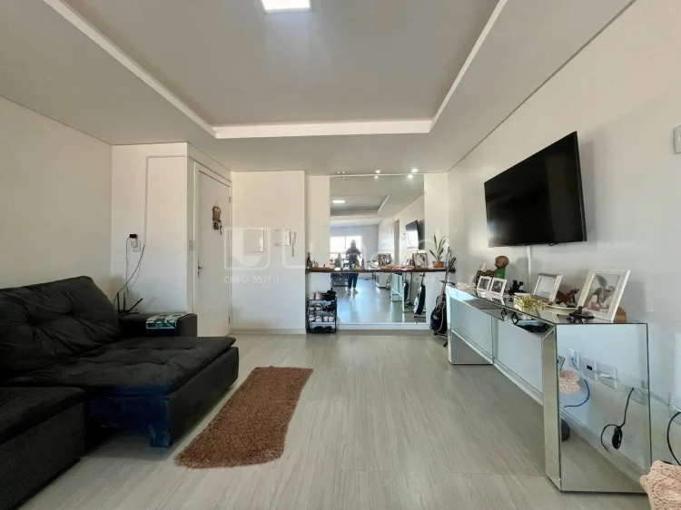 Apartamento com 2 Dormitórios