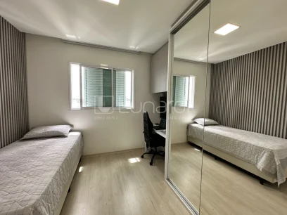 Foto Apartamento com 3 Suítes