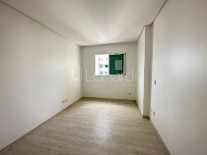 Foto Apartamento com 3 Suítes