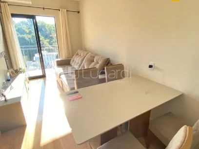 Foto Apartamento com 2 Dormitórios