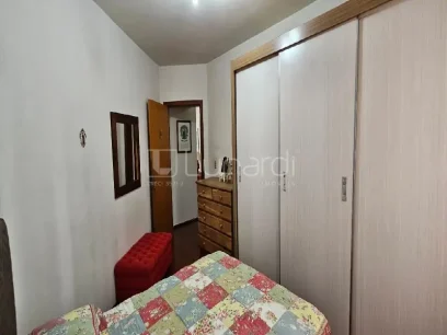 Foto Apartamento com 3 Dormitórios