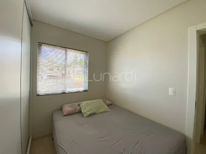 Foto Apartamento com 2 Dormitórios