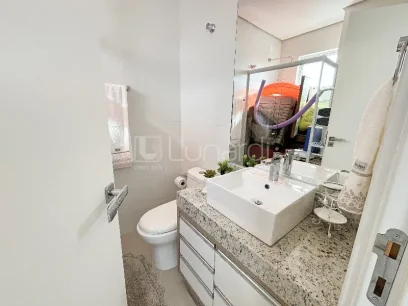 Foto Apartamento com 3 Suítes