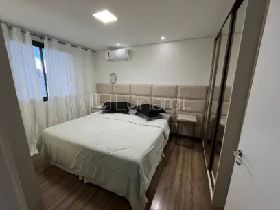 Foto Apartamento com 2 Dormitórios