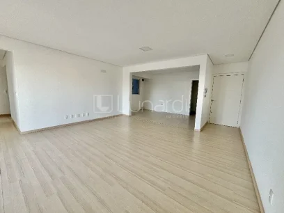 Foto Apartamento com 3 Dormitórios