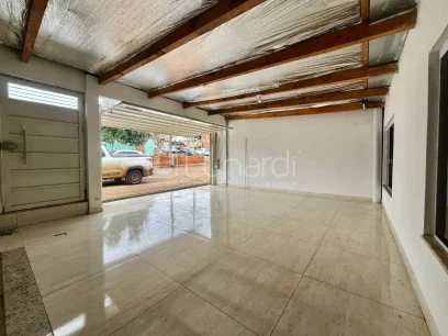 Foto Casa com 2 Dormitórios