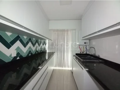 Foto Apartamento com 3 Dormitórios