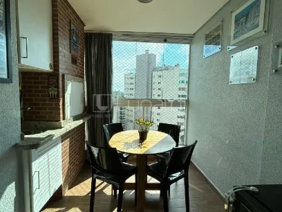 Foto Apartamento com 3 Dormitórios