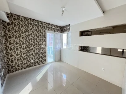 Foto Apartamento com 3 Suítes