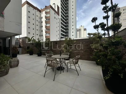 Foto Apartamento com 3 Suítes