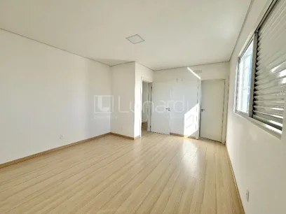 Foto Apartamento com 3 Dormitórios