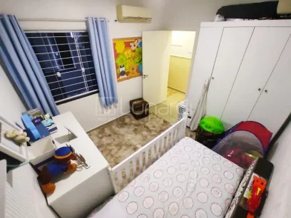 Foto Apartamento com 2 Dormitórios