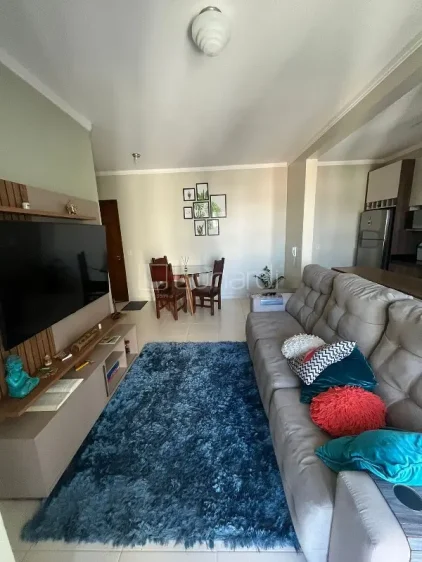 Apartamento com 2 Dormitórios