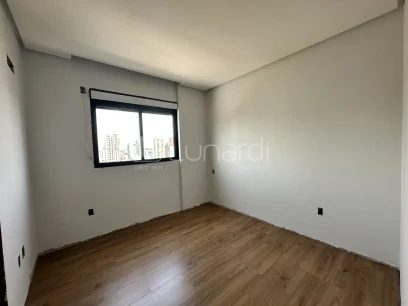 Foto Apartamento com 3 Suítes