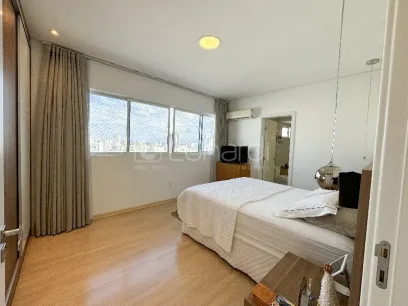 Foto Apartamento com 3 Suítes